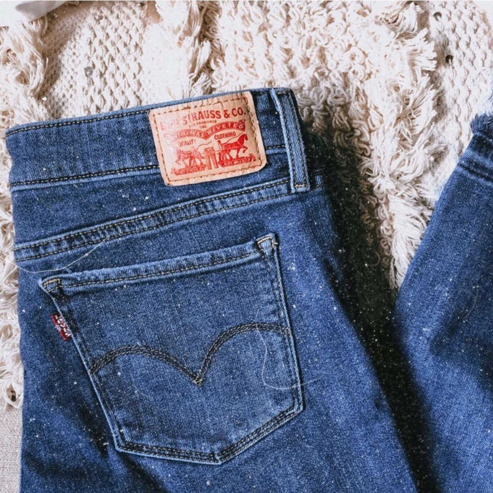 Levis 711 Jeans